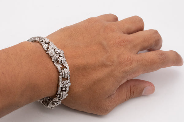 *Platinum 1930's Art Deco geometric bracelet with 14.79 Ctw in diamonds