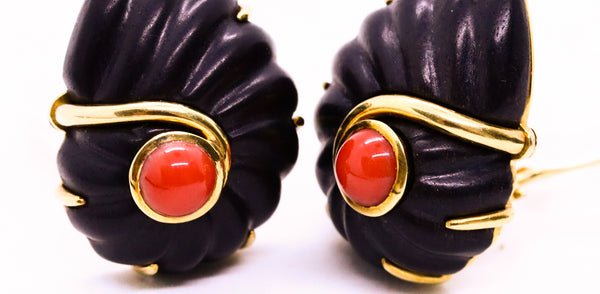 SEAMAN SCHEPPS, TRIANON EBONY & CORAL 18 KT EARRINGS CLIP