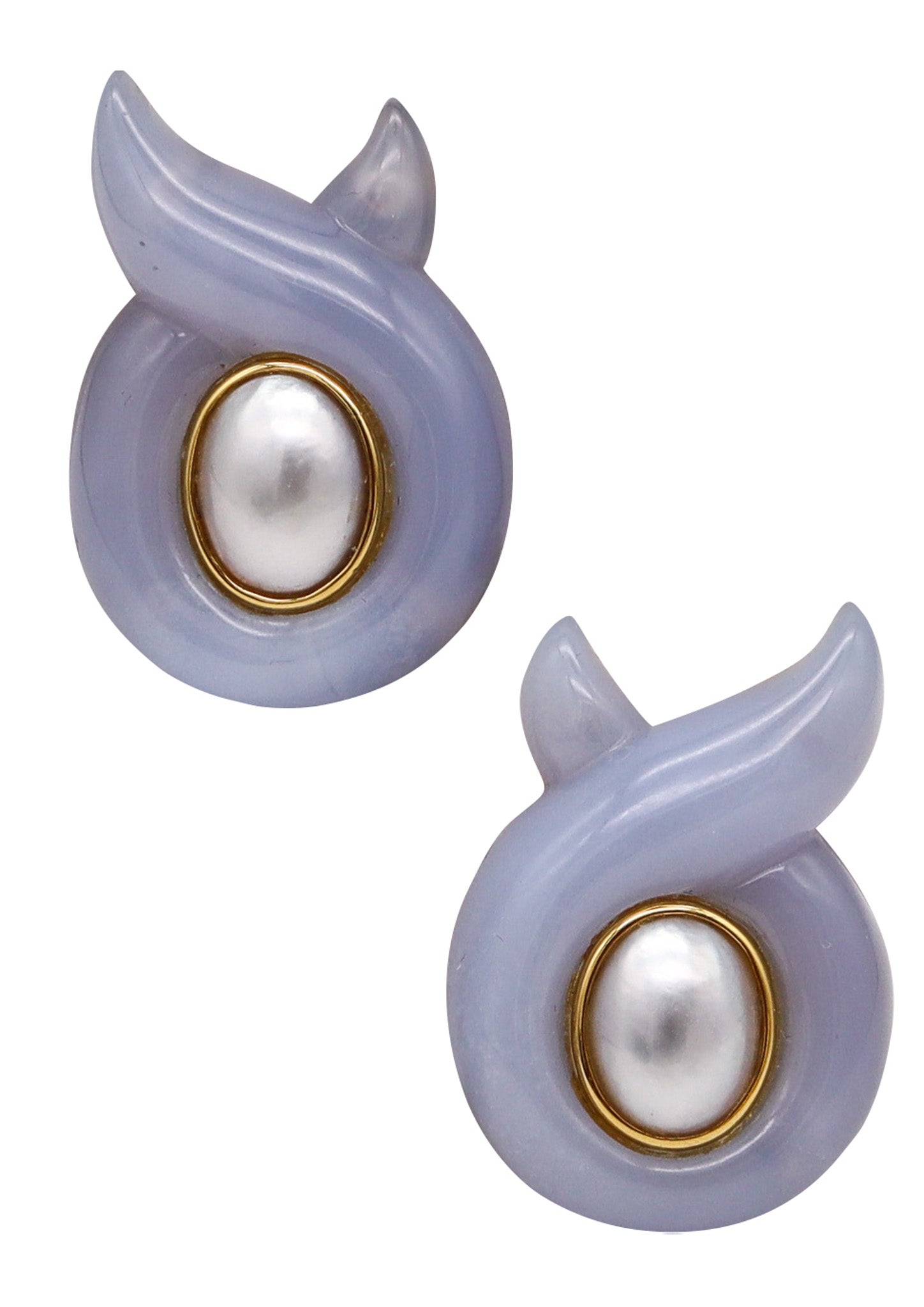 -Verdura Milan Free Forms Clip Earrings In 18Kt Gold With Carved Blue Lace Agate
