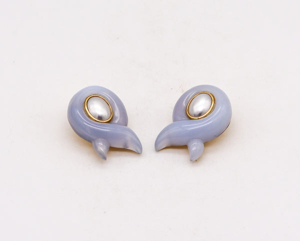-Verdura Milan Free Forms Clip Earrings In 18Kt Gold With Carved Blue Lace Agate
