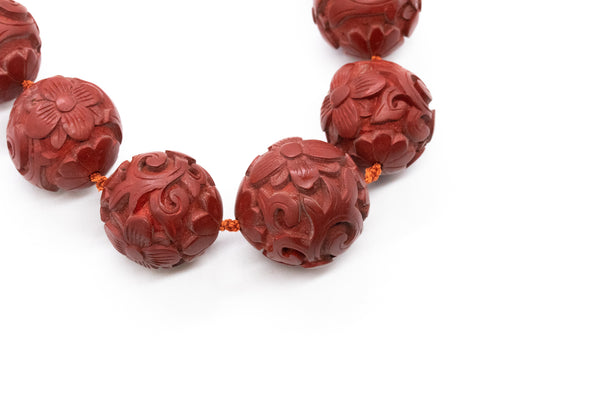 CHINESE 1900 CINNABAR RED WOOD GRADUATED CARVED BEADS NECKLACE
