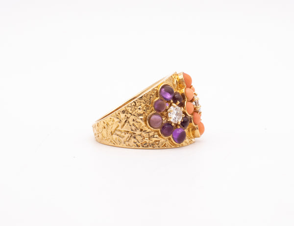 VAN CLEEF & ARPELS 1960 PARIS 18 KT GOLD RING WITH 3.60 Ctw DIAMONDS AMETHYST AND CORAL