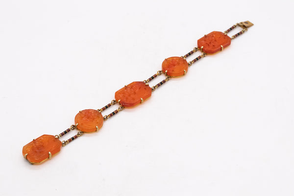 *Art Deco 1920 British enameled bracelet in 14 kt yellow gold with 40 Cts carved carnelians