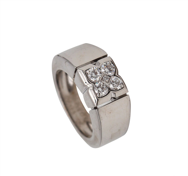 Van Cleefs And Arpels Paris Quatrefoil Ring In 18Kt White Gold With 5 VVS Diamonds