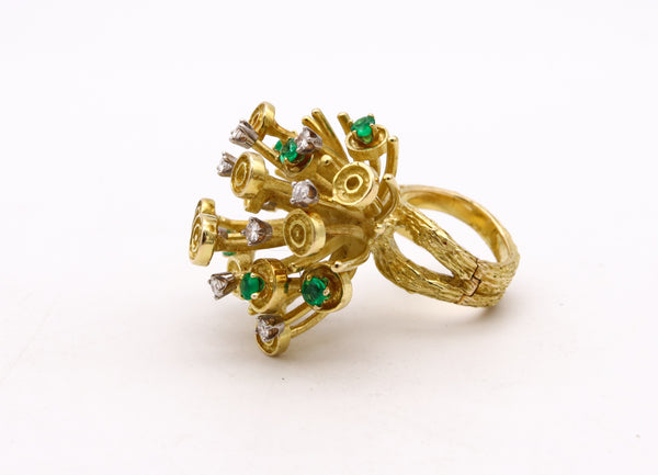 Scandinavian 1960 Sculptural Spikes Ring In 18Kt Gold With 1.38 Cts In Diamonds And Emeralds