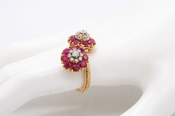 *Mid-Century 1960 Toi et Moi ring in 18 kt gold with 4.72 Ctw in diamonds & rubies