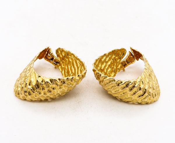 French 1970 Modernism Large Hoops Earrings In 18Kt Of Textured Solid Yellow Gold