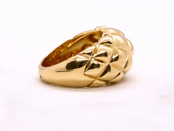 CHAUMET PARIS QUILTED PILLOWED PATTERN 18 KT RING