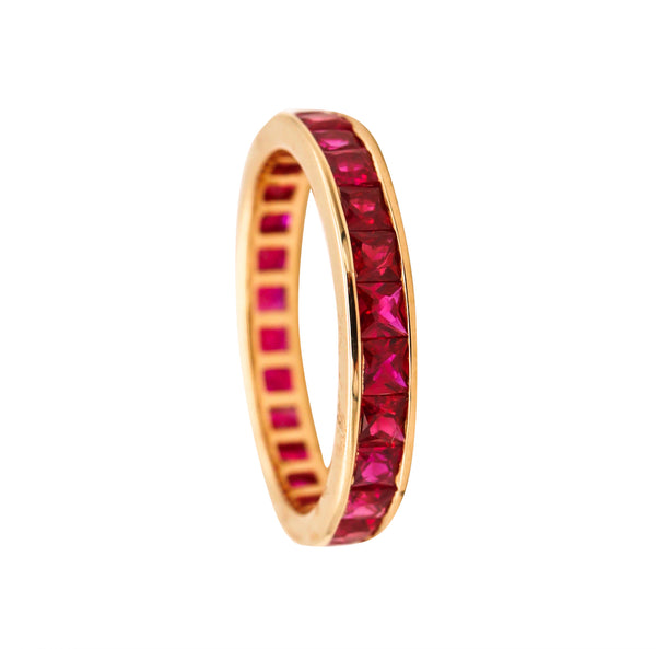 *Eternity Ring band in 18 kt yellow gold with 2.01 carats in Burmese Red Rubies