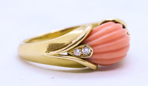 VAN CLEEF & ARPELS VCA, PARIS 18 KT RING WITH DIAMONDS AND PINK CORAL