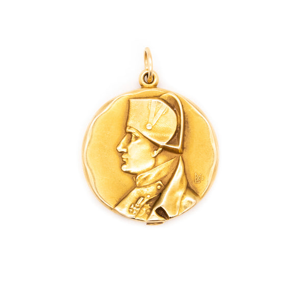 FRENCH 1810 NAPOLEON BONAPARTE MILITARY LOCKET PENDANT IN 18 KT YELLOW GOLD