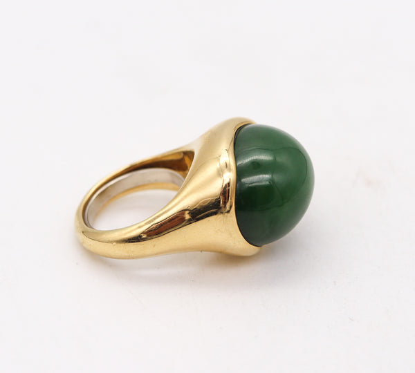 -Tiffany Co. Elsa Peretti Sculptural Ring in 18kt Gold With 26.64 Cts Nephrite Jade