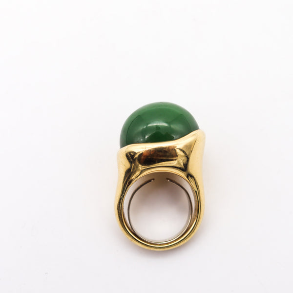 -Tiffany Co. Elsa Peretti Sculptural Ring in 18kt Gold With 26.64 Cts Nephrite Jade