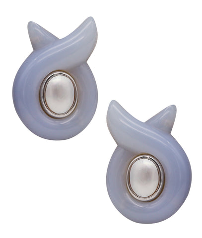 Verdura Milan Free Forms Clip Earrings In 18Kt Gold With Carved Blue Lace Agate