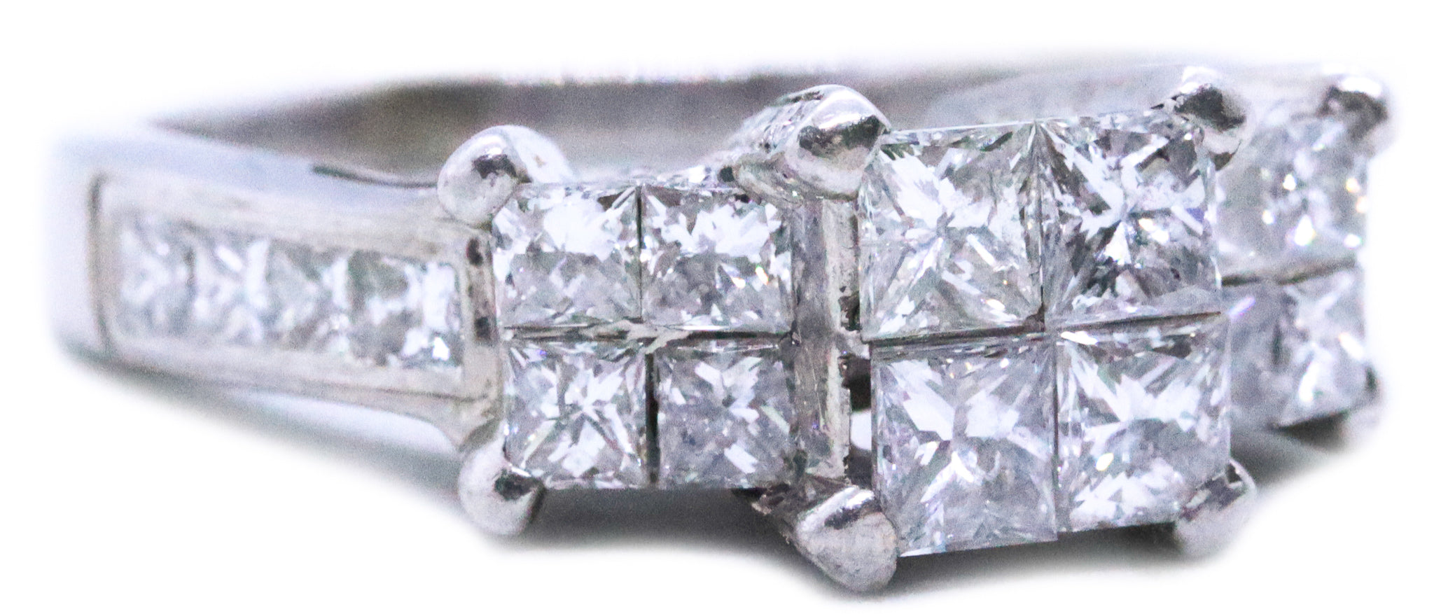 PRINCESS CUT 2.96 CT DIAMONDS 14 KT GOLD RING