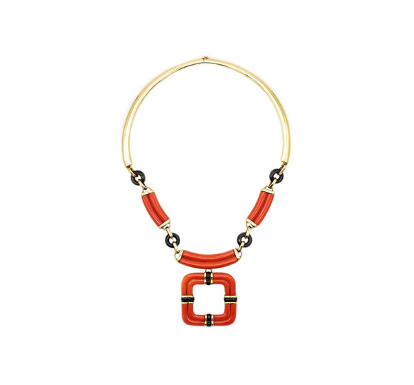 TRIO ITALIAN 1970 MODERNIST NECKLACE IN 18 KT YELLOW GOLD WITH RED CORAL & ONYX