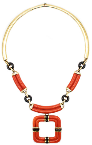 TRIO ITALIAN 1970 MODERNIST NECKLACE IN 18 KT YELLOW GOLD WITH RED CORAL & ONYX