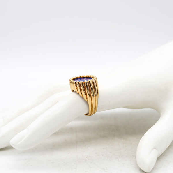 Italian Tartelette Signet fluted Ring In 18Kt Yellow Gold With 7.74 Cts Blue Lapis Lazuli