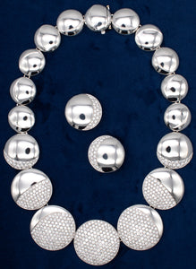 JOHN LANDRUM BRYANT PLATINUM NECKLACE & EARRINGS WITH 27.39 Ctw OF VVS-1 DIAMONDS