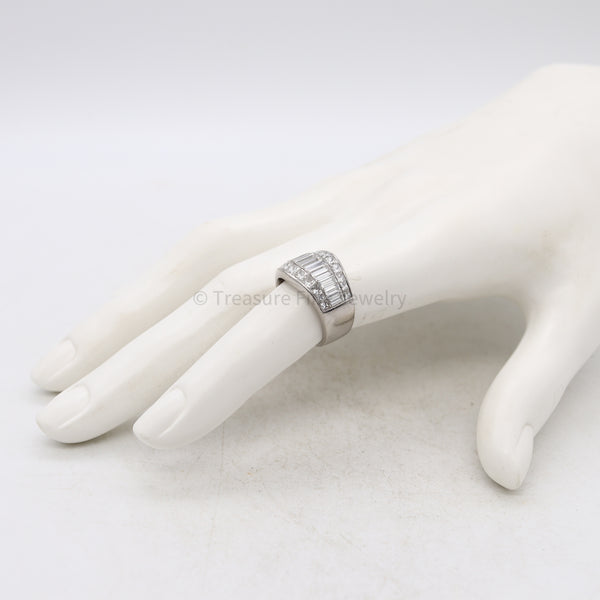 *Stardust fabulous band ring in platinum with 3.14 Cts of VVS caliber Diamonds