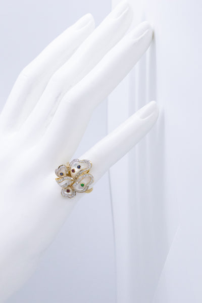 MOTHER OF PEARLS WITH GEMSTONES 18 KT RING