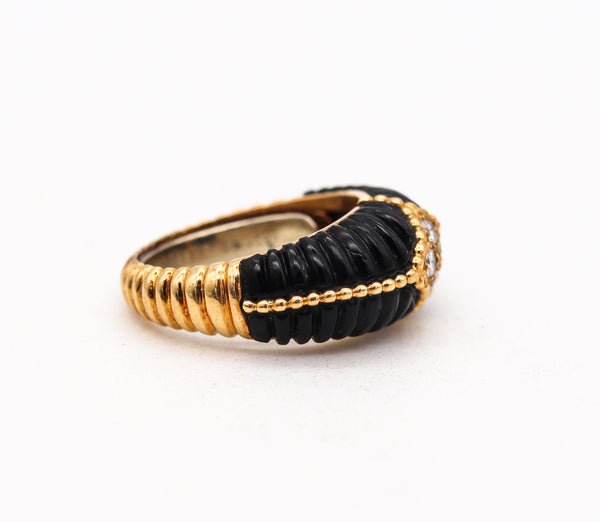 VAN CLEEF & ARPELS 1970 Paris Fluted Onyx Ring In 18Kt Yellow Gold With Diamonds