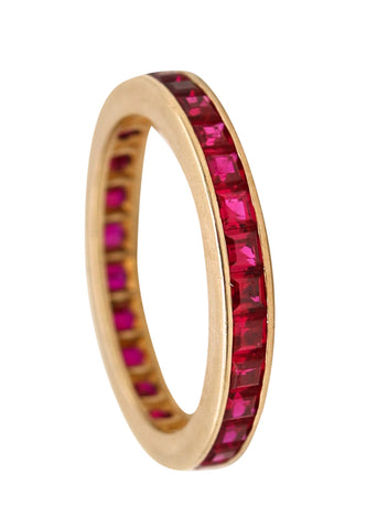 *Eternity ring band in 18 kt yellow gold with 1.86 Cts in red Vivid Rubies