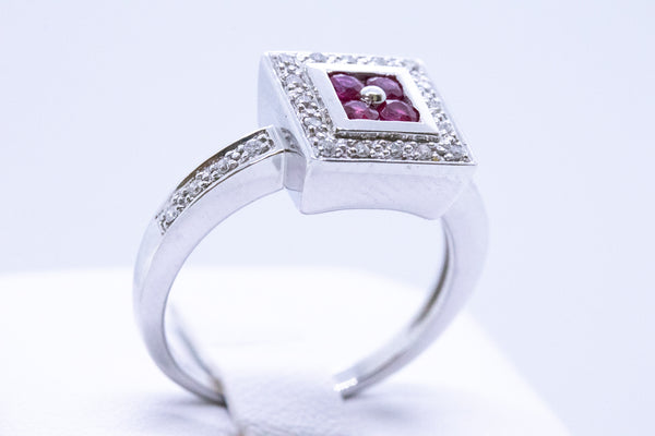 RED RUBY AND DIAMONDS 14 KT RING