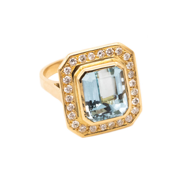 MODERN COCKTAIL RING IN 18 KT YELLOW GOLD WITH 8.62 Cts IN DIAMONDS & AQUAMARINE