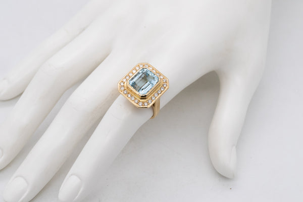 MODERN COCKTAIL RING IN 18 KT YELLOW GOLD WITH 8.62 Cts IN DIAMONDS & AQUAMARINE