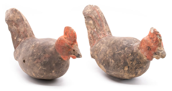 CHINA HAN DYNASTY 100 AD RARE PAIR OF EARTHENWARE POTTERY ROOSTERS