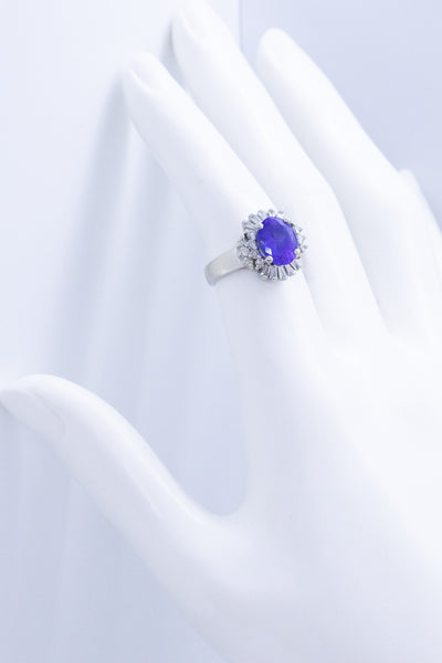 TANZANITE 2.35 CT AND DIAMONDS 14 KT RING