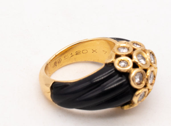 Van Cleef & Arpels 1970 Paris Vintage Ring In 18Kt Gold With Black Onyx And VS Diamonds