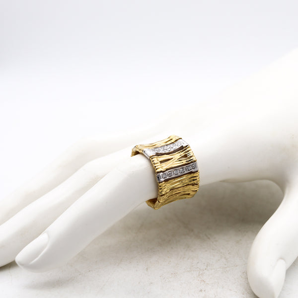 *Roberto Coin Flexible Elephantino ring band in 18 kt yellow gold with VS diamonds