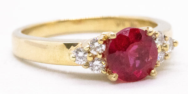 RED SPINEL 1.45 CT AND DIAMONDS 14 KT RING