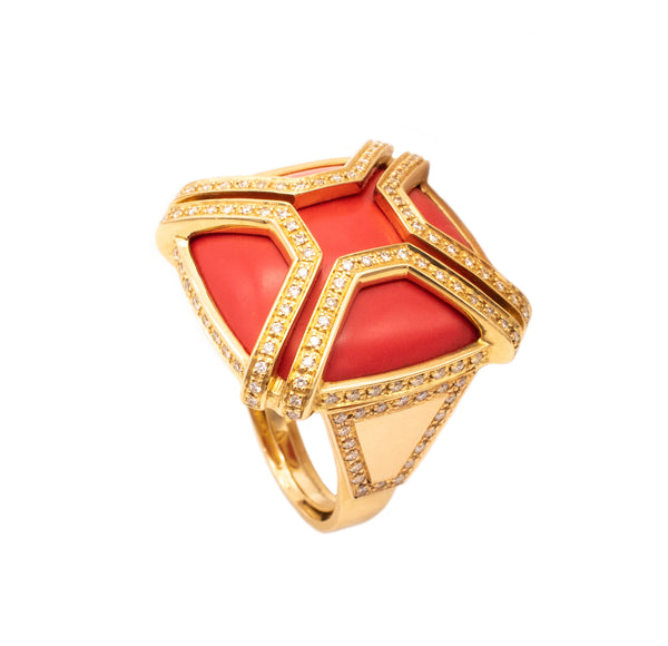 DI MODOLO MODERN 18 KT YELLOW GOLD RING WITH 1.50 Ctw IN DIAMONDS AND CORAL