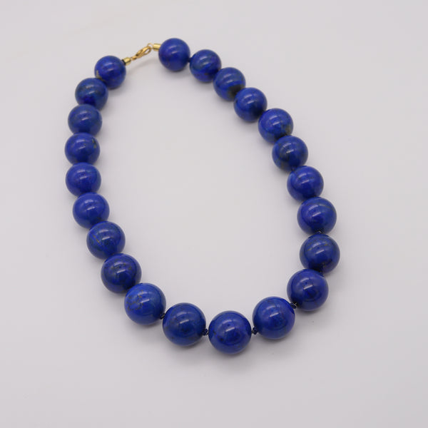 *Modern Huge Lapis Lazuli Necklace in 18 kt gold with 958 carats of blue Lapis Beads