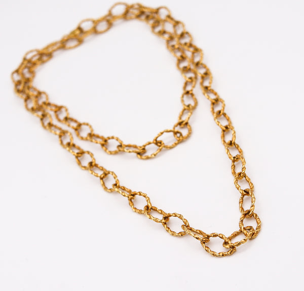 Italian Retro 1970 Modernist Long Chain With Textured Links In 18Kt Yellow Gold