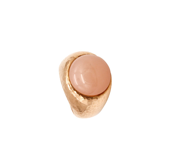 Tiffany Co By Paloma Picasso Hammered Cocktail Ring In 18Kt Gold With 11.28 Cts Moonstone