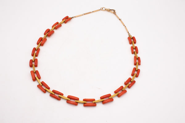 EDWARDIAN 1910 BRITISH GEOMETRIC NECKLACE IN 18 KT GOLD WITH CORAL LINKS