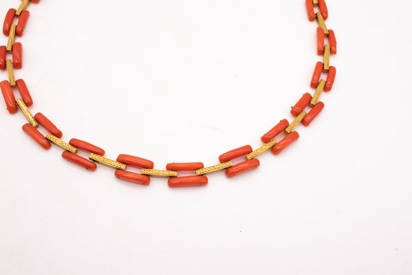 EDWARDIAN 1910 BRITISH GEOMETRIC NECKLACE IN 18 KT GOLD WITH CORAL LINKS