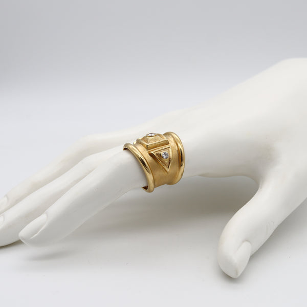 *Lalaounis Vintage Greek Revival ring in solid 18 kt Yellow Gold with VS Diamonds