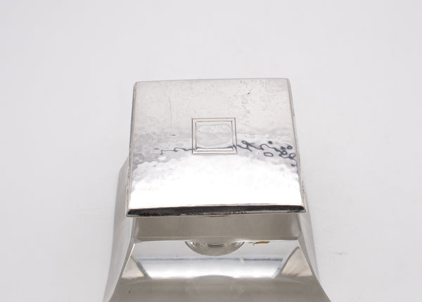 *William B. Kerr & Co. 1930 Art deco inkwell in hammered sterling silver and clear crystal