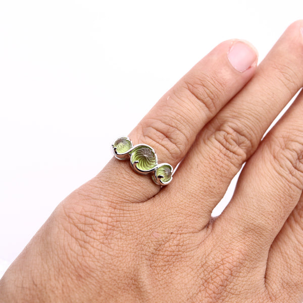 Italian Modern Cocktail Ring In 14Kt Gold With 4 Cts In Fluted Carved Peridots