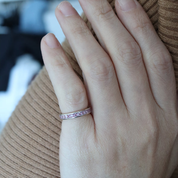 -Eternity Classic Ring Band In 18Kt White Gold With 2.70 Carats In Pink Sapphires