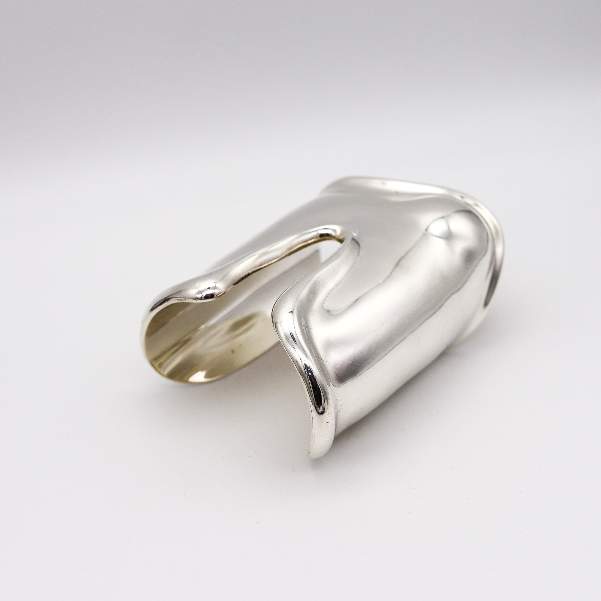アクセサリー Tiffany \"Elsa Peretti Bone Cuff\" Elsa Peretti® medium Bone cuff in sterling silver, 61 mm