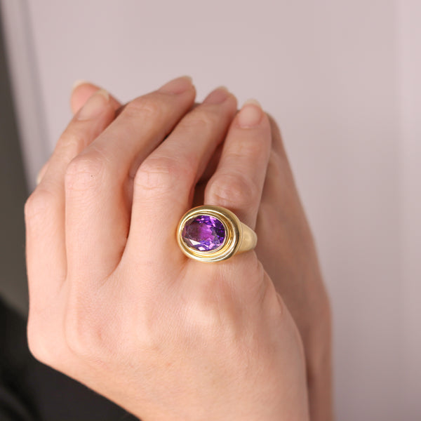 Tiffany Co. By Paloma Picasso Cocktail Ring In 18Kt Yellow Gold With 9.14 Cts Amethyst