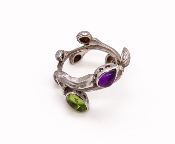 *Olga Damo Onofrio Floral band ring in 18 kt White Gold with 1.40 Cts in Gemstones
