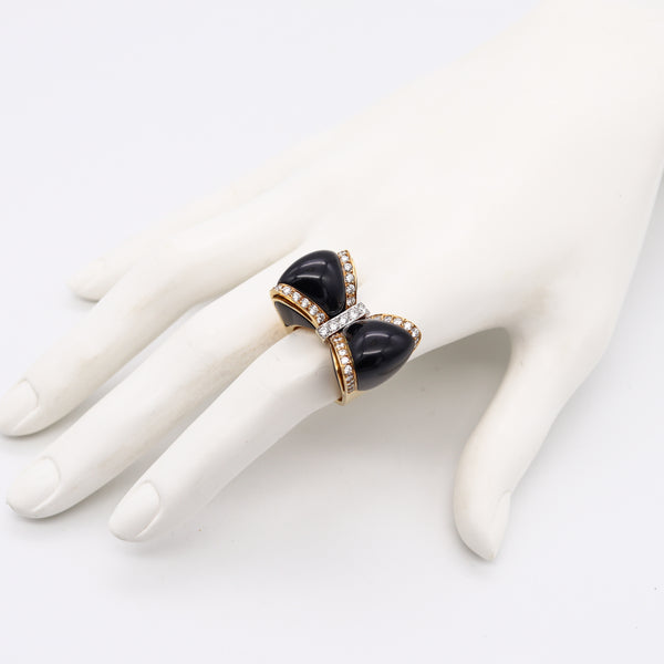 Giorgio Chilleri Bow Cocktail Ring In 18 kt Gold With 1.80 Cts In Diamonds Onyxes And Enamel