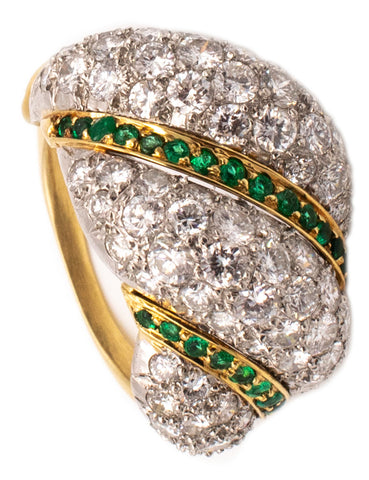 *Platinum & 18 kt Gold 1950 cocktail ring with 5.20 Cts in VS diamonds and Colombian emeralds